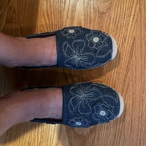 Brand new Michael Kors sneakers 8.5 size